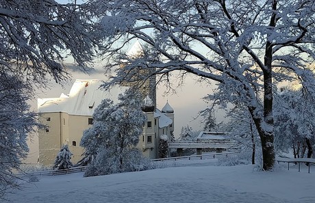Winter auf Burg Prunn bei Riedenburg im Altmühltal